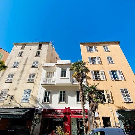 Les Suites R Bonaparte - Appartements De Standing Au Coeur De La Vieille Ville Pietonne Αζάτσιο Εξωτερικό φωτογραφία