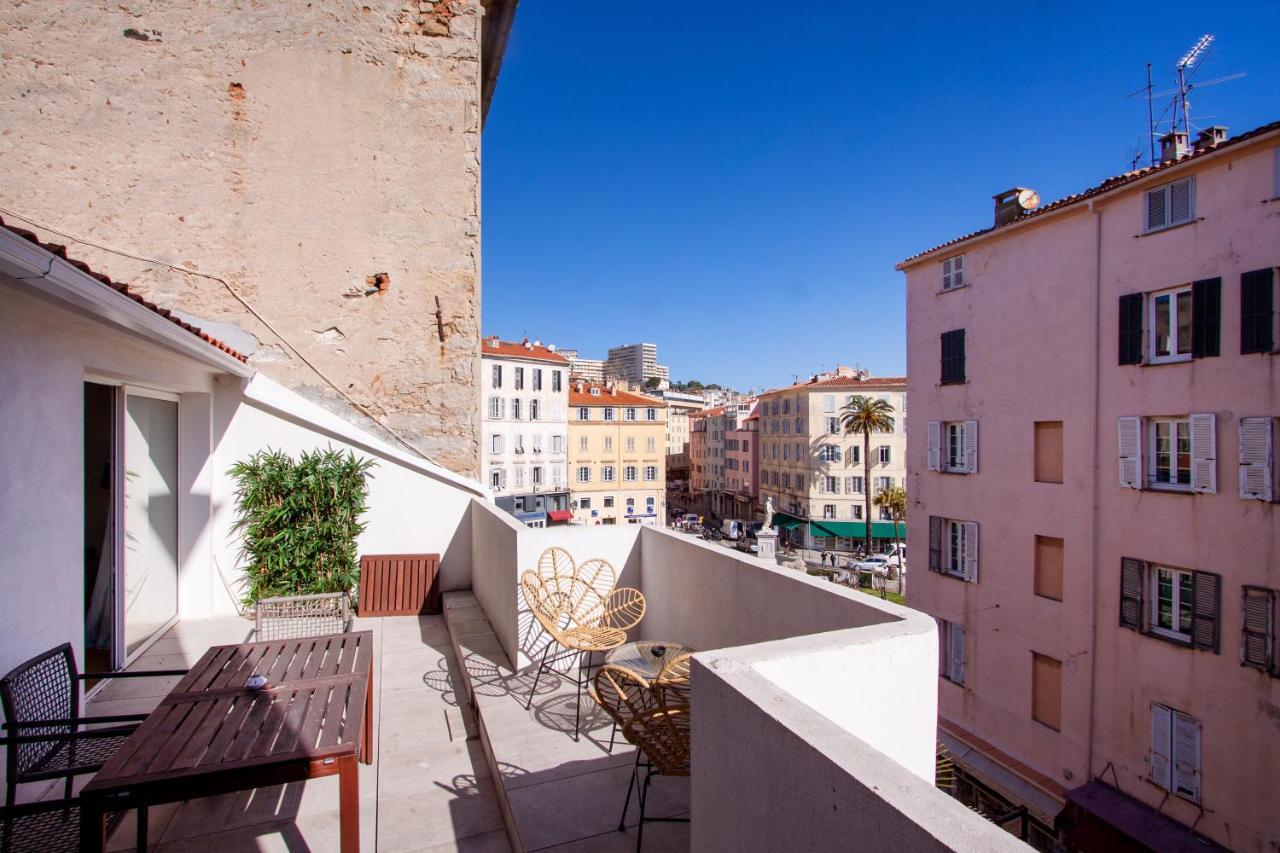 Les Suites R Bonaparte - Appartements De Standing Au Coeur De La Vieille Ville Pietonne Αζάτσιο Εξωτερικό φωτογραφία